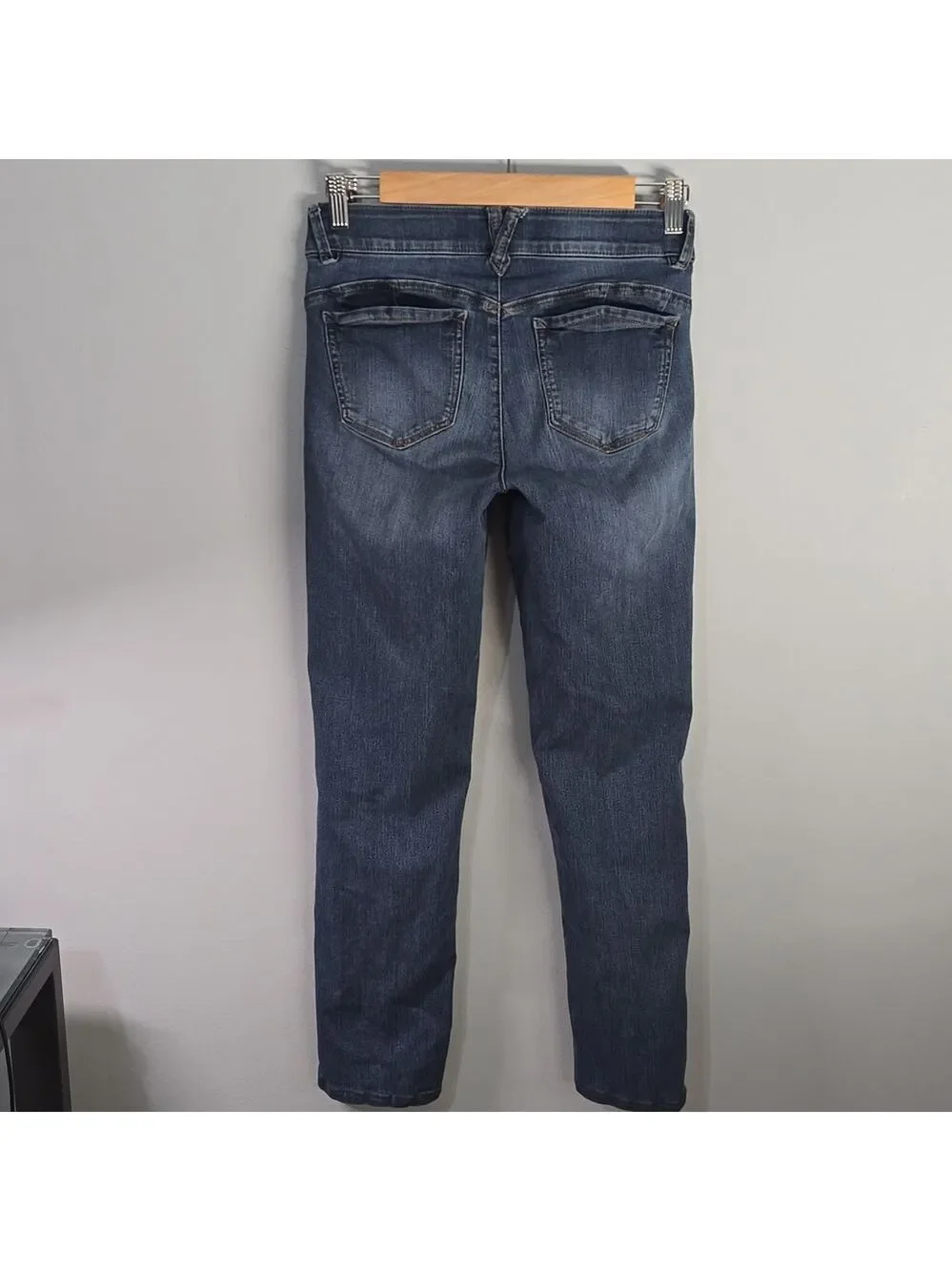 Democracy Jeans with Branded Button womens Size 2 Blue Ab Technology